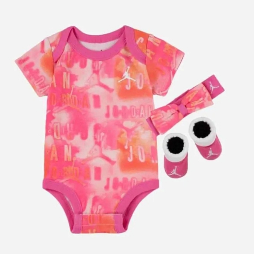 3 Piece Nike Air Jordan Baby Girls Gift Set